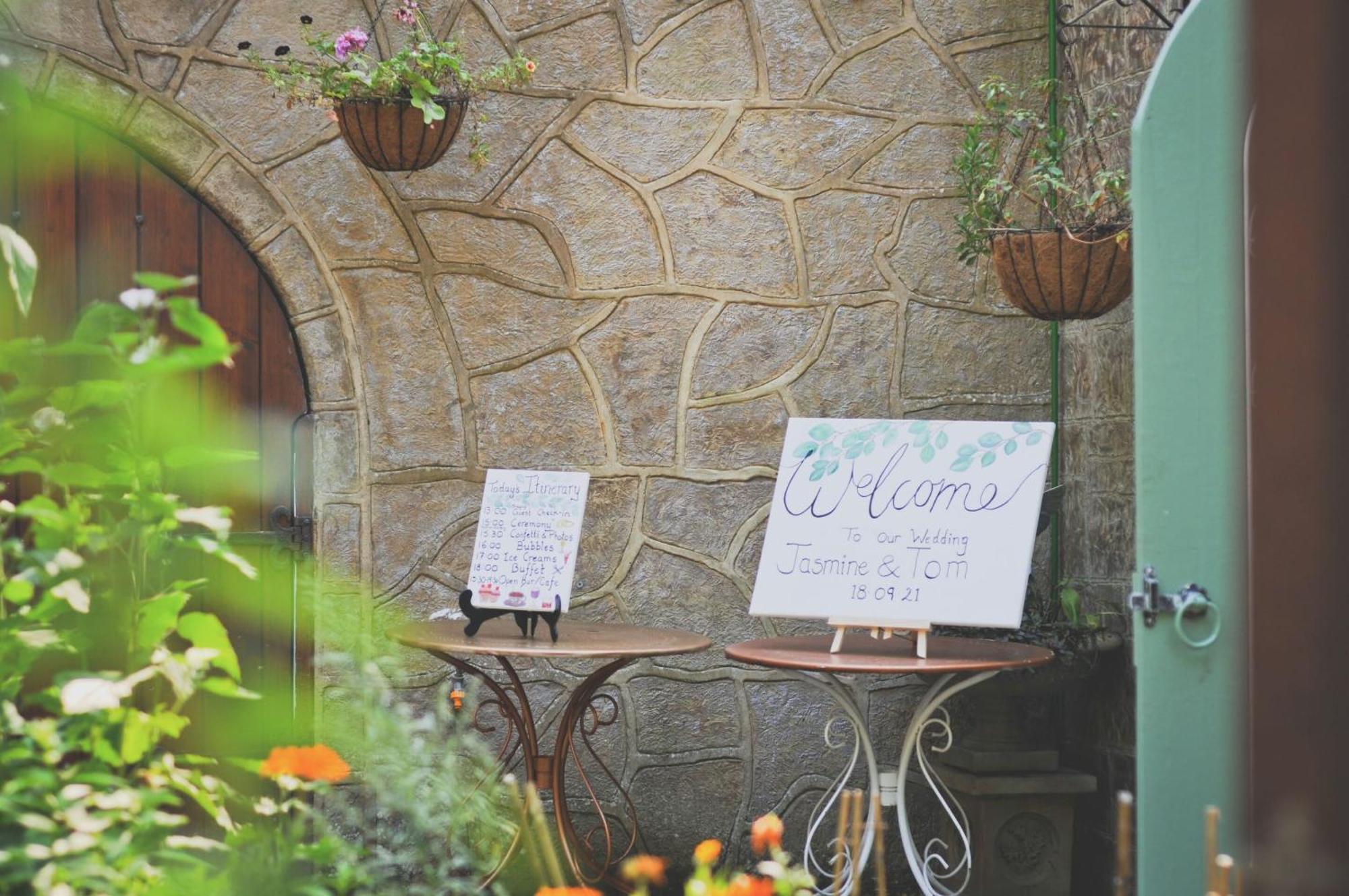 Enchanted Manor Niton Esterno foto